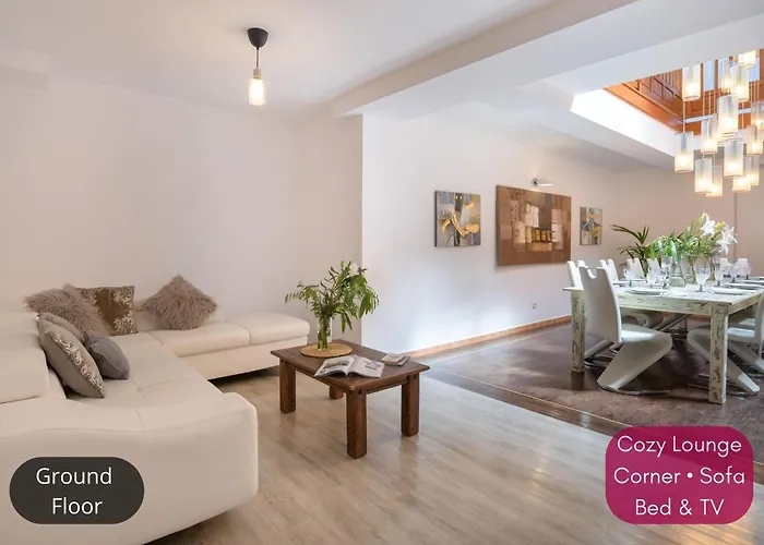 Spacious Private Up To 16 - Authentic - Volcano, Timanfaya Park, Bodega & South Beaches - Heated Pool - Game - Charcoal Grill 雅伊萨