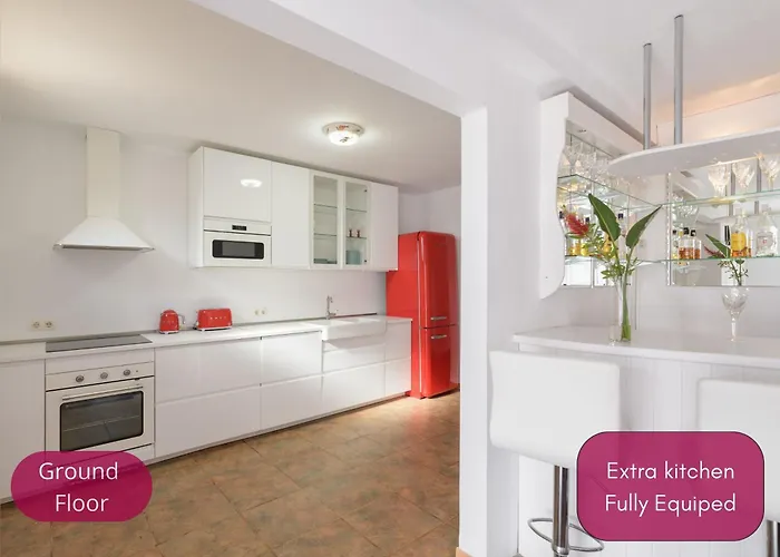 Spacious Private Up To 16 - Authentic - Volcano, Timanfaya Park, Bodega & South Beaches - Heated Pool - Game - Charcoal Grill Villa Yaiza (Lanzarote)