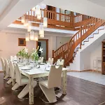 Spacious Private Up To 16 - Casa Quintero - Volcano, Timanfaya Park, Bodega & South Beaches - Heated Pool - Game - Charcoal Grill Villa Yaiza