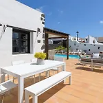 Spacious Private Up To 16 - Casa Quintero - Volcano, Timanfaya Park, Bodega & South Beaches - Heated Pool - Game - Charcoal Grill *