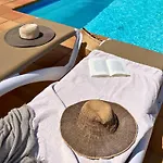Spacious Private Up To 16 - Casa Quintero - Volcano, Timanfaya Park, Bodega & South Beaches - Heated Pool - Game - Charcoal Grill Вилла *