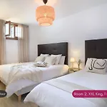 Spacious Private Up To 16 - Casa Quintero - Volcano, Timanfaya Park, Bodega & South Beaches - Heated Pool - Game - Charcoal Grill Villa *
