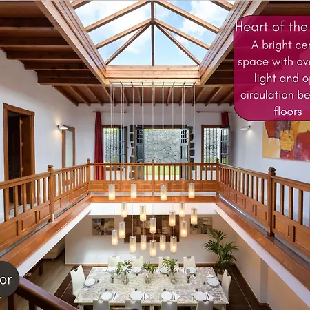 Villa Volcano, Vineyard & South Beaches - Spacious Private In Authentic - Heated Pool - Game - Charcoal Grill *