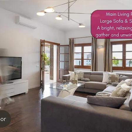 Spacious Private Up To 16 - Authentic - Volcano, Timanfaya Park, Bodega & South Beaches - Heated Pool - Game - Charcoal Grill