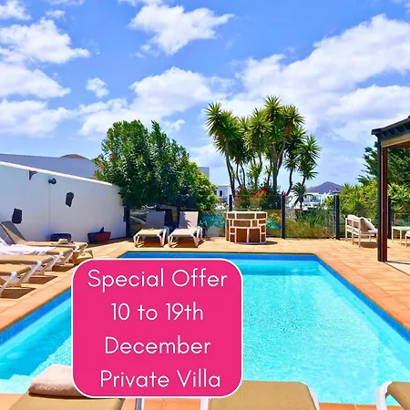 Spacious Private Up To 16 - Authentic - Volcano, Timanfaya Park, Bodega & South Beaches - Heated Pool - Game - Charcoal Grill *