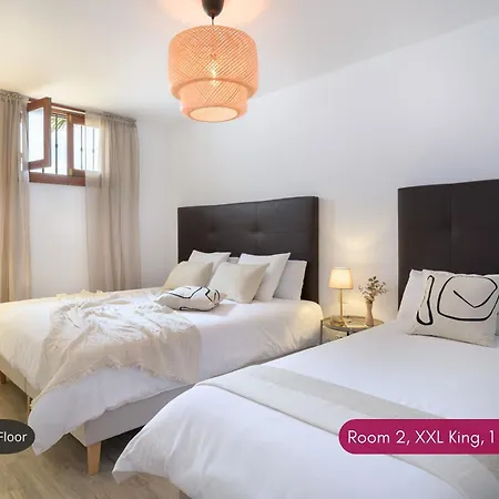 500M2 Private Villa Up To 16 - Casa Quintero Yaiza - Heated Pool - Volcano, Timanfaya Park, Bodega & South Beaches - Game Room - Charcoal Grill Villa *