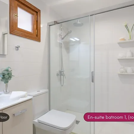500M2 Private Villa Up To 16 - Casa Quintero Yaiza - Heated Pool - Volcano, Timanfaya Park, Bodega & South Beaches - Game Room - Charcoal Grill Villa