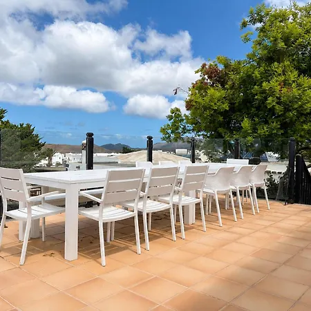 Villa Spacious Private Up To 16 - Casa Quintero - Volcano, Timanfaya Park, Bodega & South Beaches - Heated Pool - Game - Charcoal Grill Yaiza (Lanzarote)