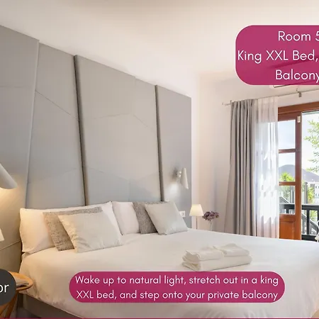 Spacious Private Up To 16 - Authentic - Volcano, Timanfaya Park, Bodega & South Beaches - Heated Pool - Game - Charcoal Grill