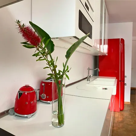 Villa Spacious Private Up To 16 - Authentic - Volcano, Timanfaya Park, Bodega & South Beaches - Heated Pool - Game - Charcoal Grill *